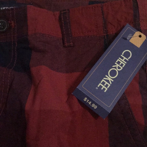 Shorts - Picture 2 of 3